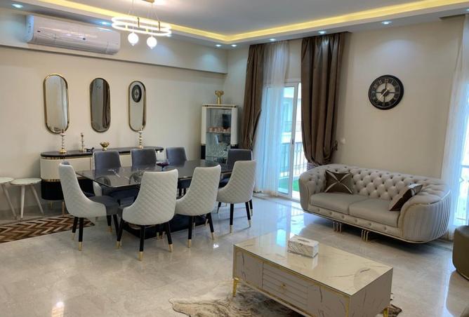 98828108 - Property Main Image