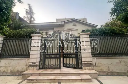 Villa - Studio - 3 Bathrooms for sale in Almaza St. - Almazah - Heliopolis - Masr El Gedida - Cairo