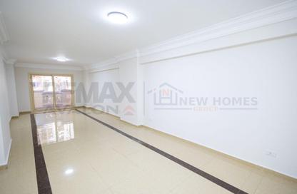 Apartment - 3 Bedrooms - 2 Bathrooms for sale in Waboor Elmayah - Hay Wasat - Alexandria