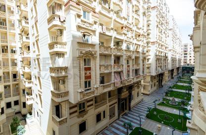 Apartment - 3 Bedrooms - 2 Bathrooms for sale in Waboor Elmayah - Hay Wasat - Alexandria