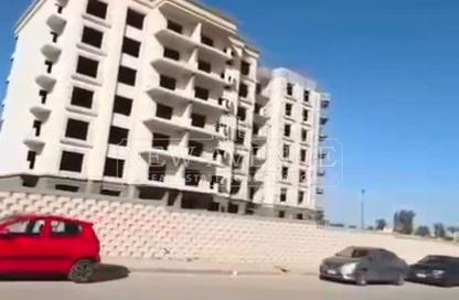 Apartment - 2 Bedrooms - 2 Bathrooms for sale in Swan Lake Residence - 5th Settlement Compounds - The 5th Settlement - New Cairo City - Cairo