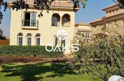 فيلا - 4 غرف نوم - 4 حمامات للبيع في هايد بارك سنترال - التجمع السادس - مدينة القاهرة الجديدة - القاهرة
