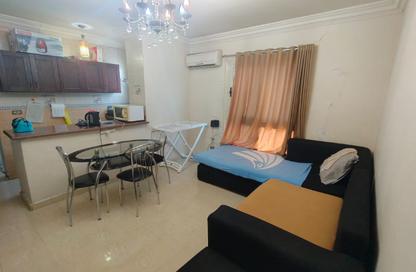 Apartment - Studio - 1 Bathroom for rent in Beverly Hills Road - 17th District - Sheikh Zayed City - Giza