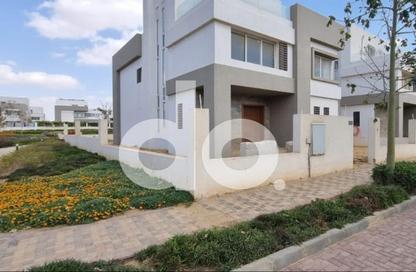 Villa - 4 - 4 for sale in Cluster 1 - Hyde Park - New Cairo City - Cairo
