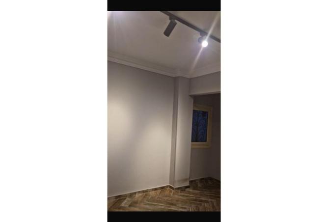 80531813 - Property Image 3