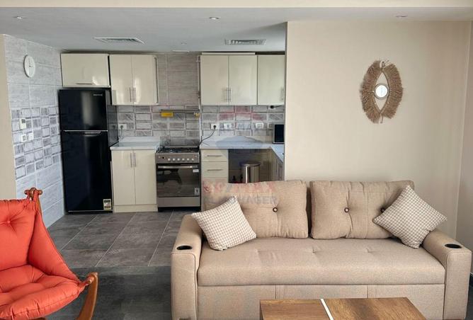 8702421 - Property Main Image