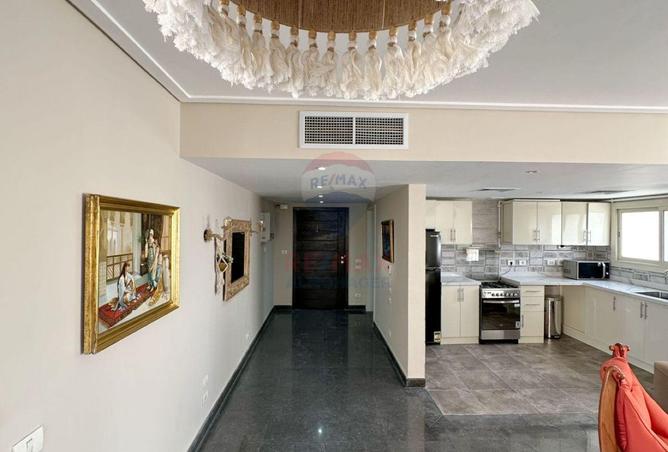 8702421 - Property Image 3