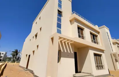 فيلا - 5 غرف نوم - 4 حمامات للبيع في جراند هايتس - التوسعات الشمالية - مدينة 6 أكتوبر - الجيزة