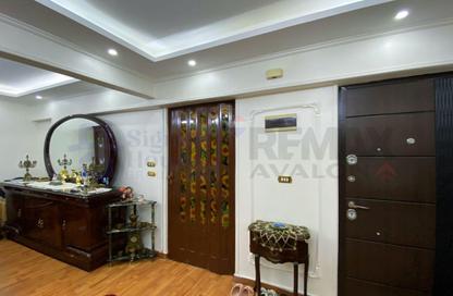 Apartment - 3 Bedrooms - 1 Bathroom for sale in Fleming - Hay Sharq - Alexandria
