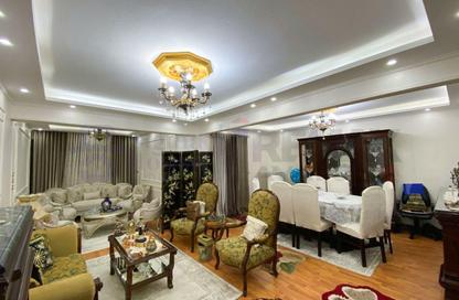 Apartment - 3 Bedrooms - 1 Bathroom for sale in Fleming - Hay Sharq - Alexandria