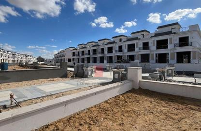 Townhouse - 3 Bedrooms - 3 Bathrooms for sale in Mountain View iCity October - 6 October Compounds - 6 October City - Giza