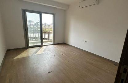 Apartment - 2 Bedrooms - 2 Bathrooms for rent in The Fourteen Golf Residences - Uptown Cairo - Mokattam - Cairo