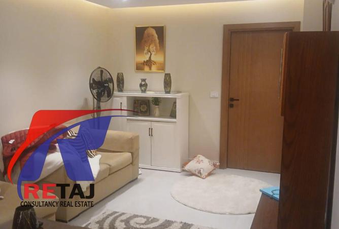 8598853 - Property Image 2