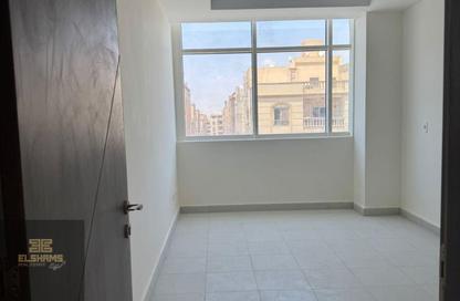 Clinic - Studio - 2 Bathrooms for rent in Ozone Health Care District - Al Narges - New Cairo City - Cairo