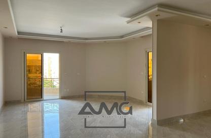 شقة - 3 غرف نوم - 2 حمامات للايجار في عمارات البنفسج - البنفسج - مدينة القاهرة الجديدة - القاهرة