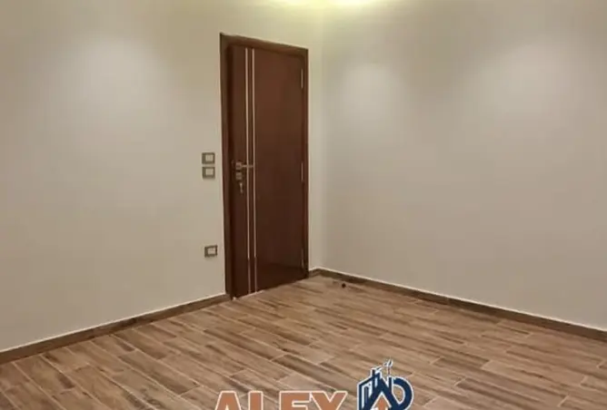 104038525 - Property Image 3