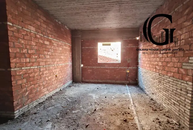 98825177 - Property Image 3