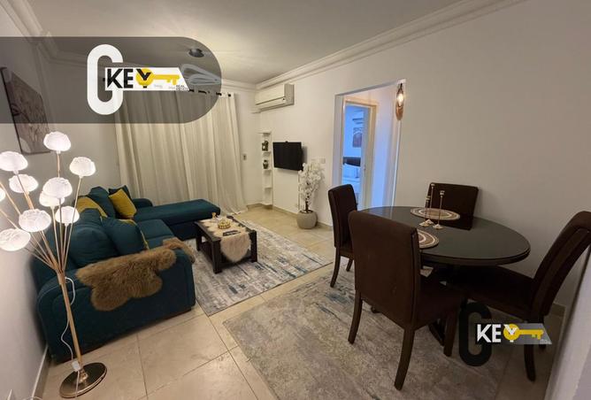 98838189 - Property Image 2