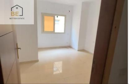 Apartment - 2 Bedrooms - 1 Bathroom for sale in Al Narges 6 - Al Narges - New Cairo City - Cairo