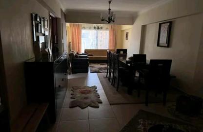Apartment - 3 Bedrooms - 2 Bathrooms for sale in Al Magles St. - 9th Zone - Nasr City - Cairo