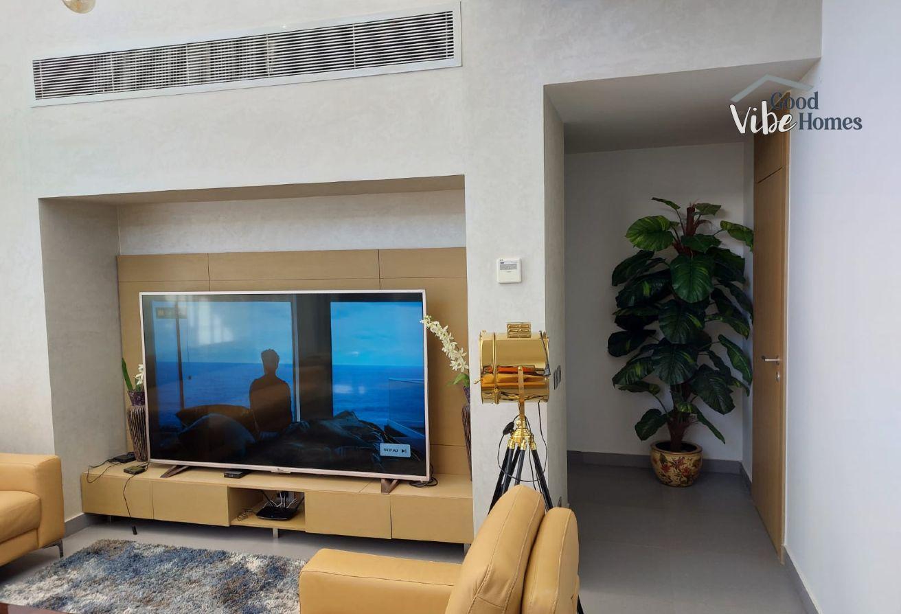 Sea View One Storey Villa In Fanadir Bay -For Rent thumbnail
