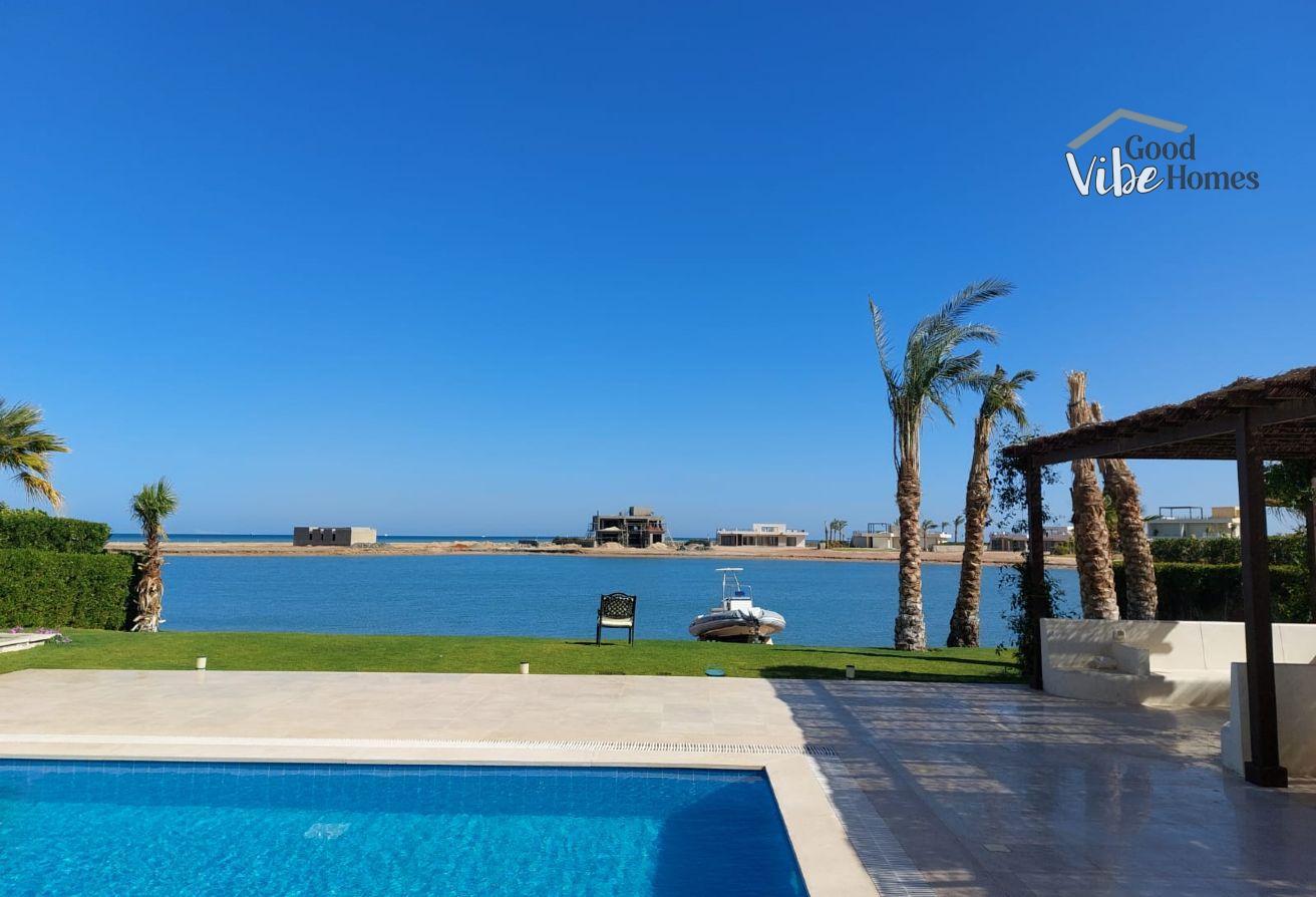 Sea View One Storey Villa In Fanadir Bay -For Rent thumbnail