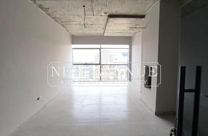 Office Space - 2 Bedrooms - 1 Bathroom for rent in Concord Plaza - South Investors Area - New Cairo City - Cairo