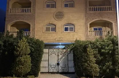 فيلا - 6 حمامات للبيع في التوسعات الشمالية - مدينة 6 أكتوبر - الجيزة