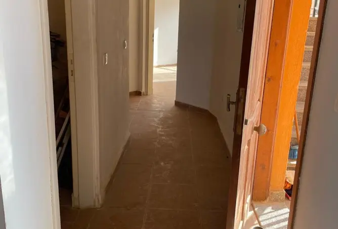 78142677 - Property Image 2