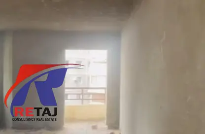 Apartment - 3 Bedrooms - 3 Bathrooms for sale in Ard El Golf - Heliopolis - Masr El Gedida - Cairo