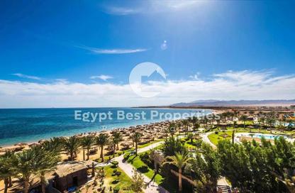 Chalet - 3 Bedrooms - 3 Bathrooms for sale in Ramla - Ras Al Hekma - North Coast