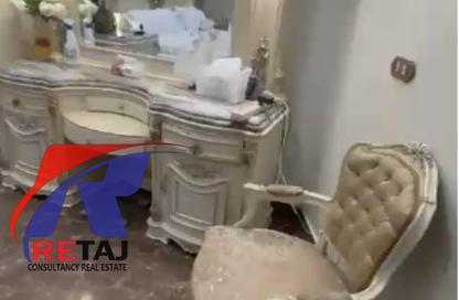 Apartment - 4 Bedrooms - 2 Bathrooms for rent in 6th Zone - Nasr City - Cairo