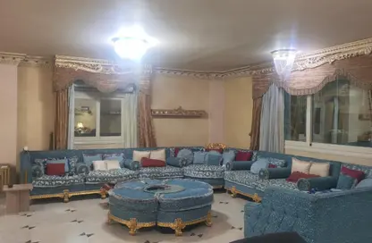 شقة - 3 غرف نوم - 3 حمامات للايجار في البنفسج 3 - البنفسج - مدينة القاهرة الجديدة - القاهرة