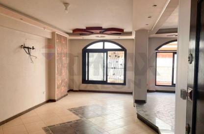 Apartment - 3 Bedrooms - 1 Bathroom for sale in Smouha - Hay Sharq - Alexandria