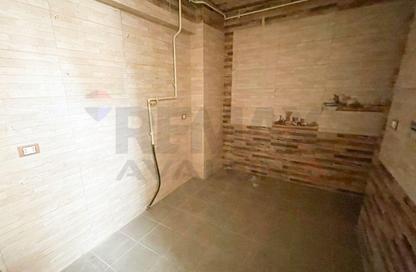 Apartment - 3 Bedrooms - 1 Bathroom for sale in Smouha - Hay Sharq - Alexandria