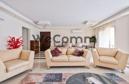 Apartment - 3 Bedrooms - 2 Bathrooms for rent in Stone Residence - 5th Settlement Compounds - The 5th Settlement - New Cairo City - Cairo