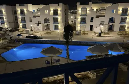 Chalet - 2 Bedrooms - 2 Bathrooms for rent in Mountain View - Ras Al Hekma - North Coast