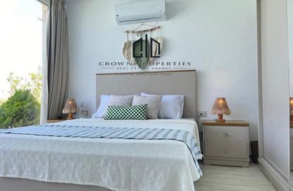 Chalet - 3 Bedrooms - 4 Bathrooms for rent in Fouka Bay - Ras Al Hekma - North Coast