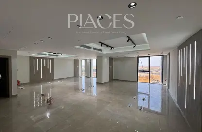 مساحات مكتبية - 2 غرف نوم - 2 حمامات للايجار في مول هايد بارك بيزنس - شارع التسعين الجنوبي - التجمع الخامس - مدينة القاهرة الجديدة - القاهرة