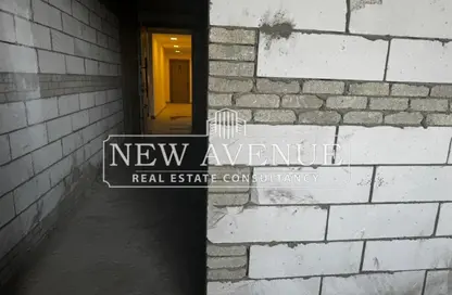 Office Space - 2 Bedrooms - 2 Bathrooms for sale in Lake View Residence - 5th Settlement Compounds - The 5th Settlement - New Cairo City - Cairo