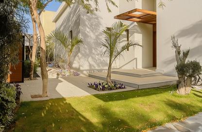 Villa - 5 - 5 for sale in Sodic West - Sheikh Zayed Compounds - Sheikh Zayed City - Giza Villa - 5 - 5 for sale in Sodic West - Sheikh Zayed Compounds - Sheikh Zayed City - Giza