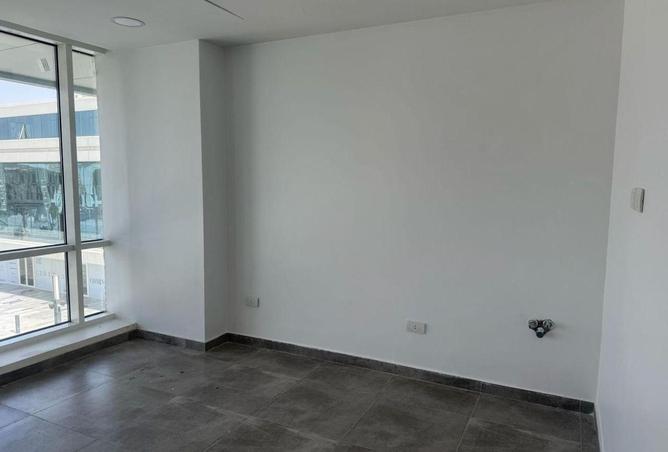 75944781 - Property Image 3