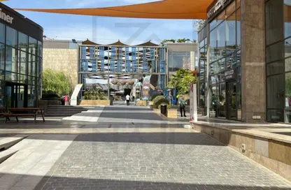 محل تجاري - استوديو - 1 حمام للايجار في ووك اوف كايرو - كمبوندات الشيخ زايد - الشيخ زايد - الجيزة