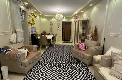 Apartment - 3 Bedrooms - 1 Bathroom for sale in Ramsis St. - Nadi Al Sekka Al Hadid - Nasr City - Cairo