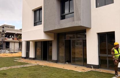 Townhouse - 4 Bedrooms - 5 Bathrooms for sale in Eastshire compound - 5th Settlement Compounds - The 5th Settlement - New Cairo City - Cairo