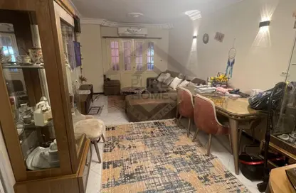 شقة - 3 غرف نوم - 1 حمام للبيع في شارع عثمان جلال - محرم بك - حي وسط - الاسكندرية