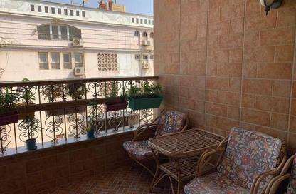 Apartment - 2 Bedrooms - 2 Bathrooms for sale in Atiya Al Sawalhi St. - 8th Zone - Nasr City - Cairo