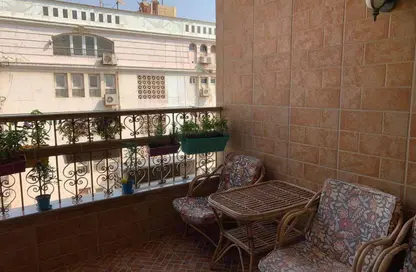 شقة - 2 غرف نوم - 2 حمامات للبيع في شارع عطيه الصوالحي - المنطقة الثامنة - مدينة نصر - القاهرة