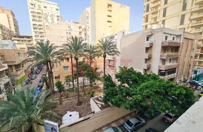 Apartment - 4 Bedrooms - 2 Bathrooms for sale in Shaarawy St. - Laurent - Hay Sharq - Alexandria