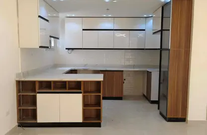 شقة - 3 غرف نوم - 2 حمامات للبيع في شارع بدرخان علي - النرجس 1 - النرجس - مدينة القاهرة الجديدة - القاهرة